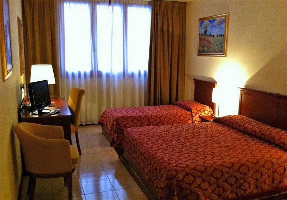 Certosa Hotel Milan Luaran gambar