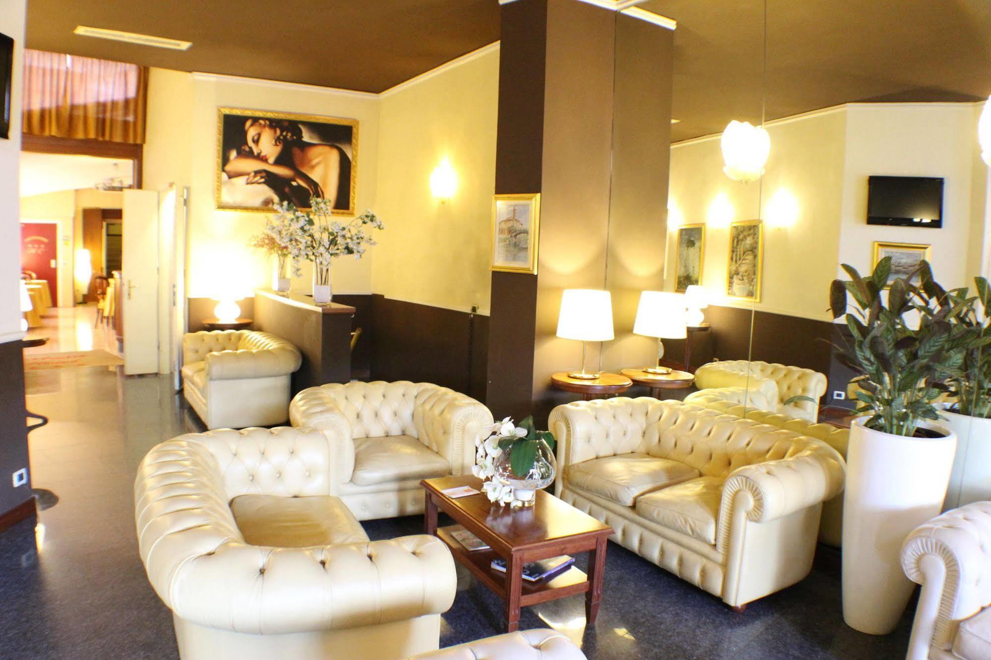 Certosa Hotel Milan Luaran gambar