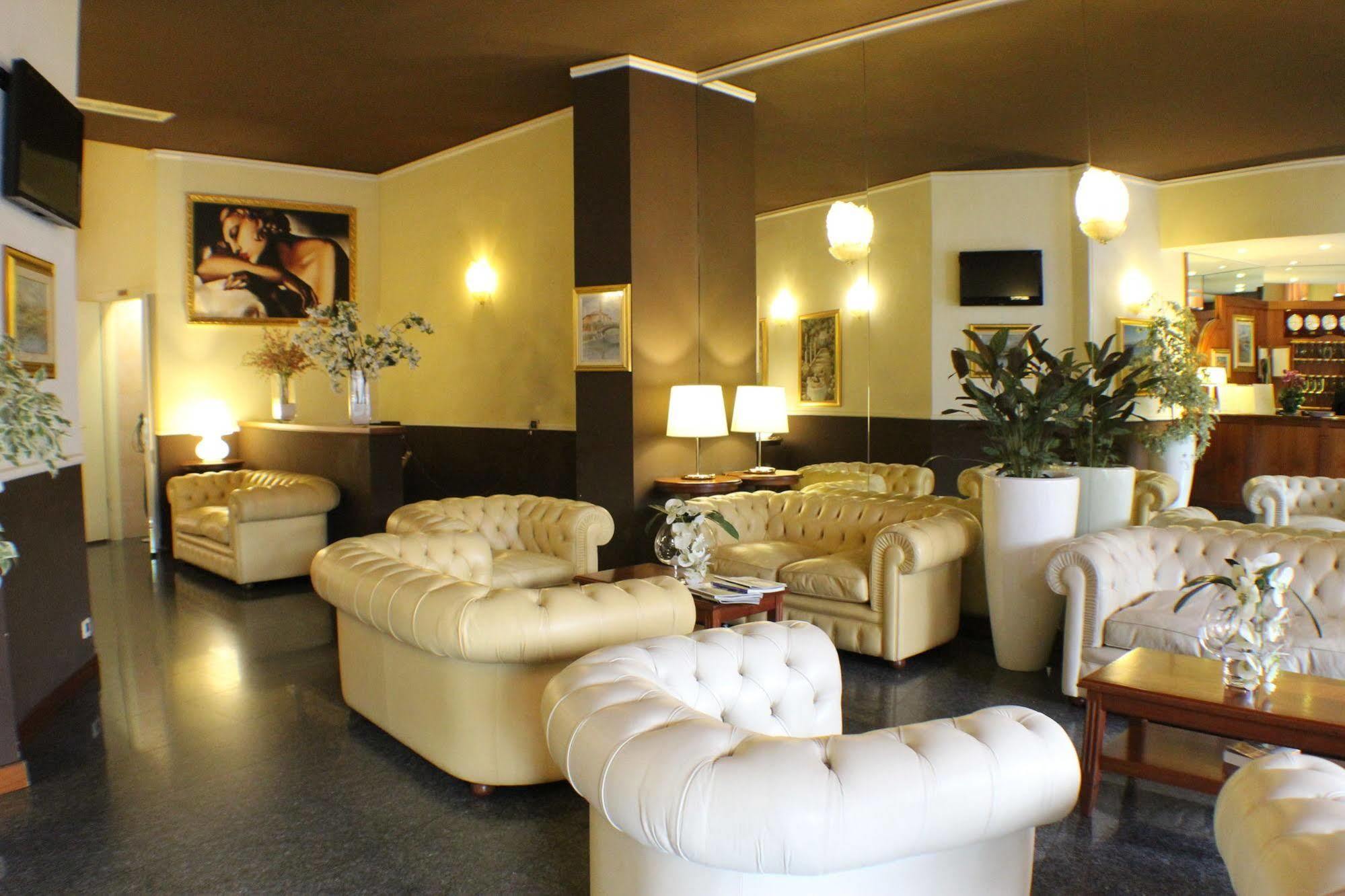 Certosa Hotel Milan Luaran gambar